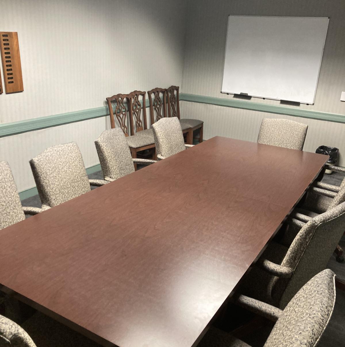 Mount Laurel Room - Long table with chairs