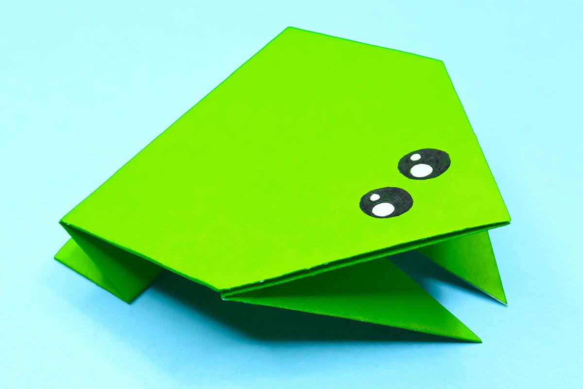 image of an origami frog